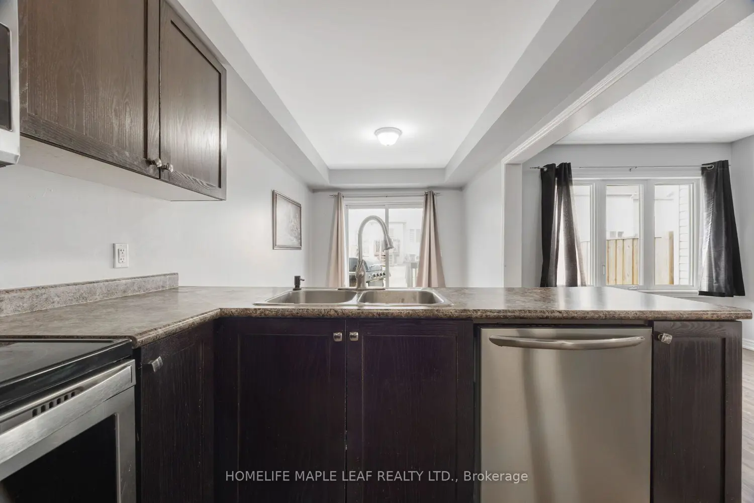 Additional image 8 of 756 Cook Crescent