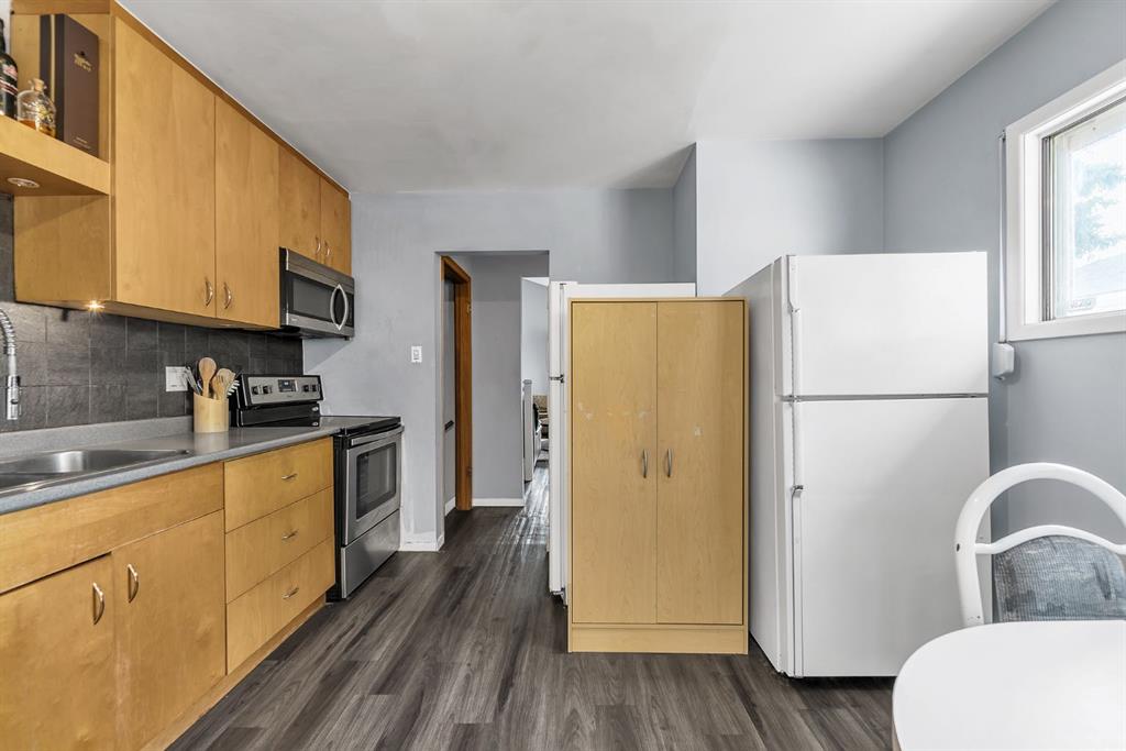Additional image 6 of 3156 Blakiston Drive NW, Calgary, AB, T2L 1L8