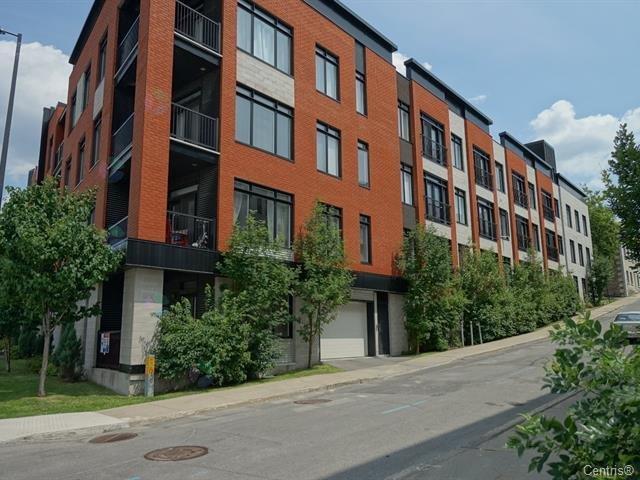 1210 Rue St-Antoine E.