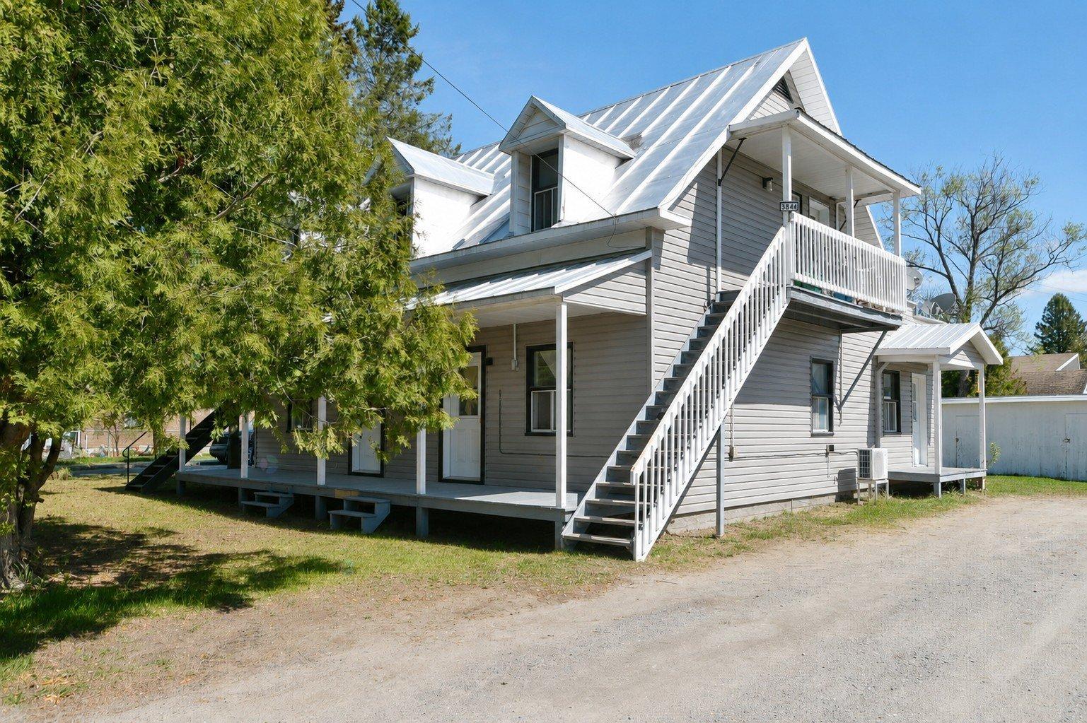 3842-3846 Rue Ste-Marie