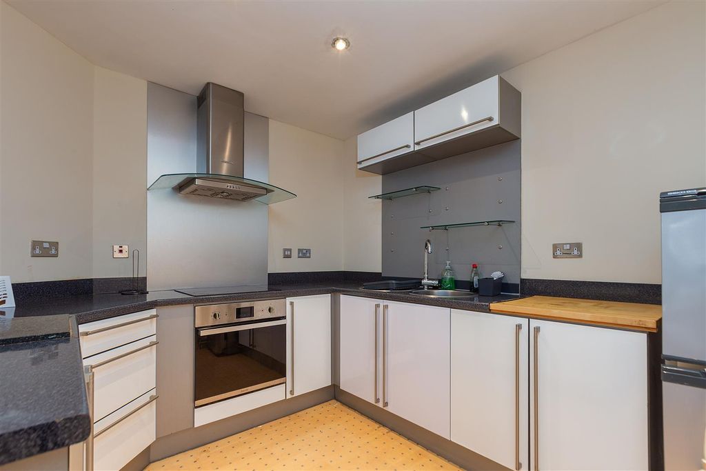 Additional image 2 of 2 bed flat for saleDamside Street, Lancaster LA1