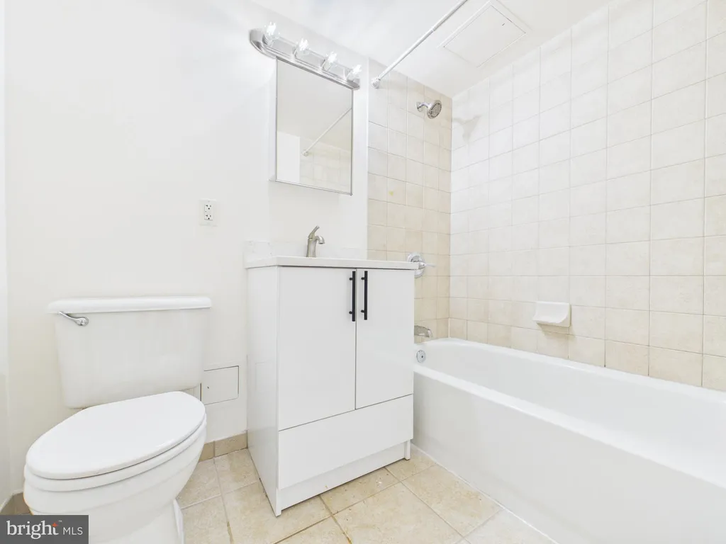 Additional image 30 of 800 4th Street SW Unit N701, Washington, DC 20024