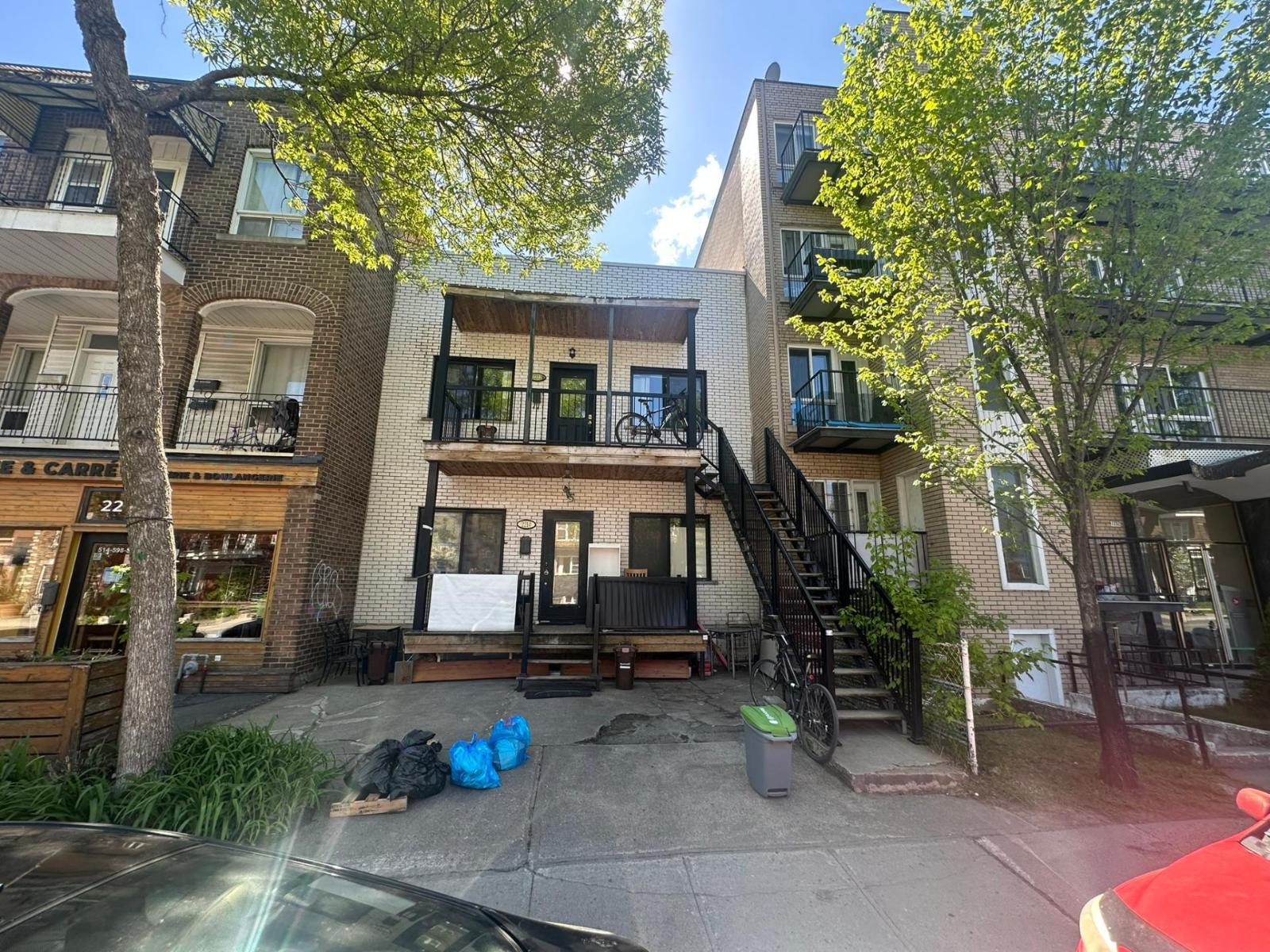 2212 Boul. Rosemont