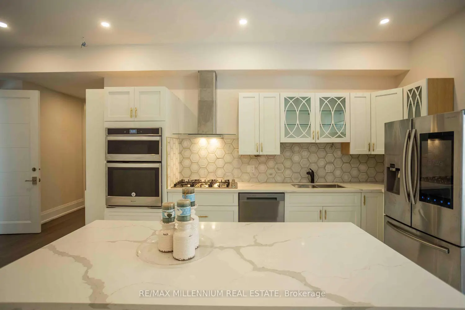 Additional image 16 of 413 Sheppard Avenue