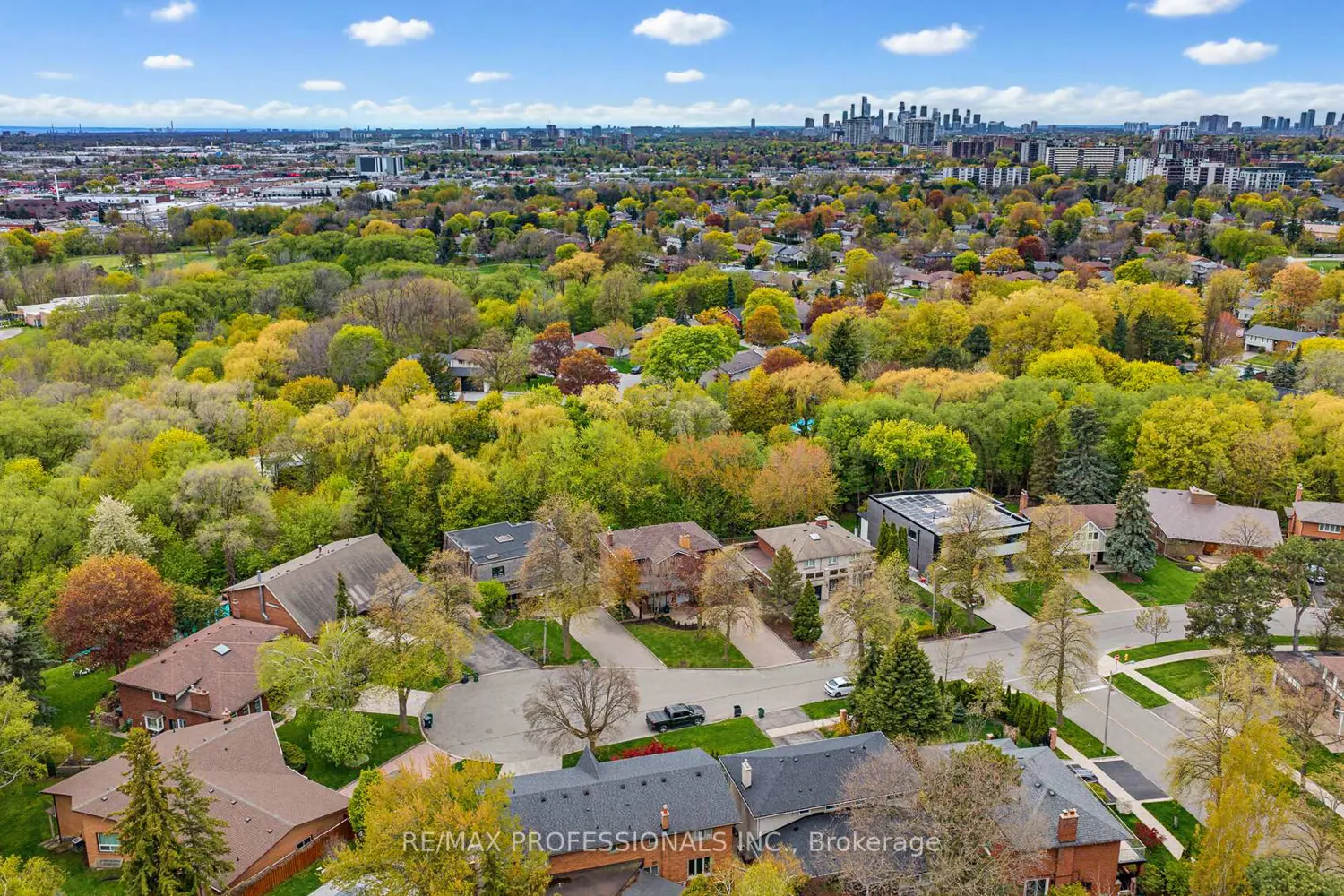 26 Neilor Crescent photo 2