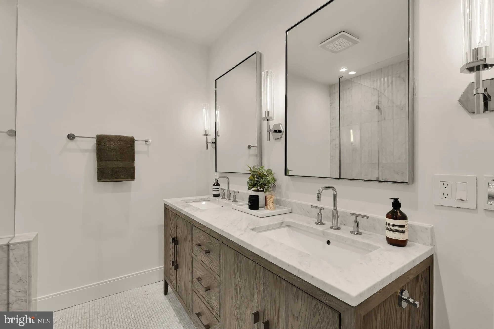 Additional image 83 of 2534 11th Street NW Unit 2, Washington, DC 20001