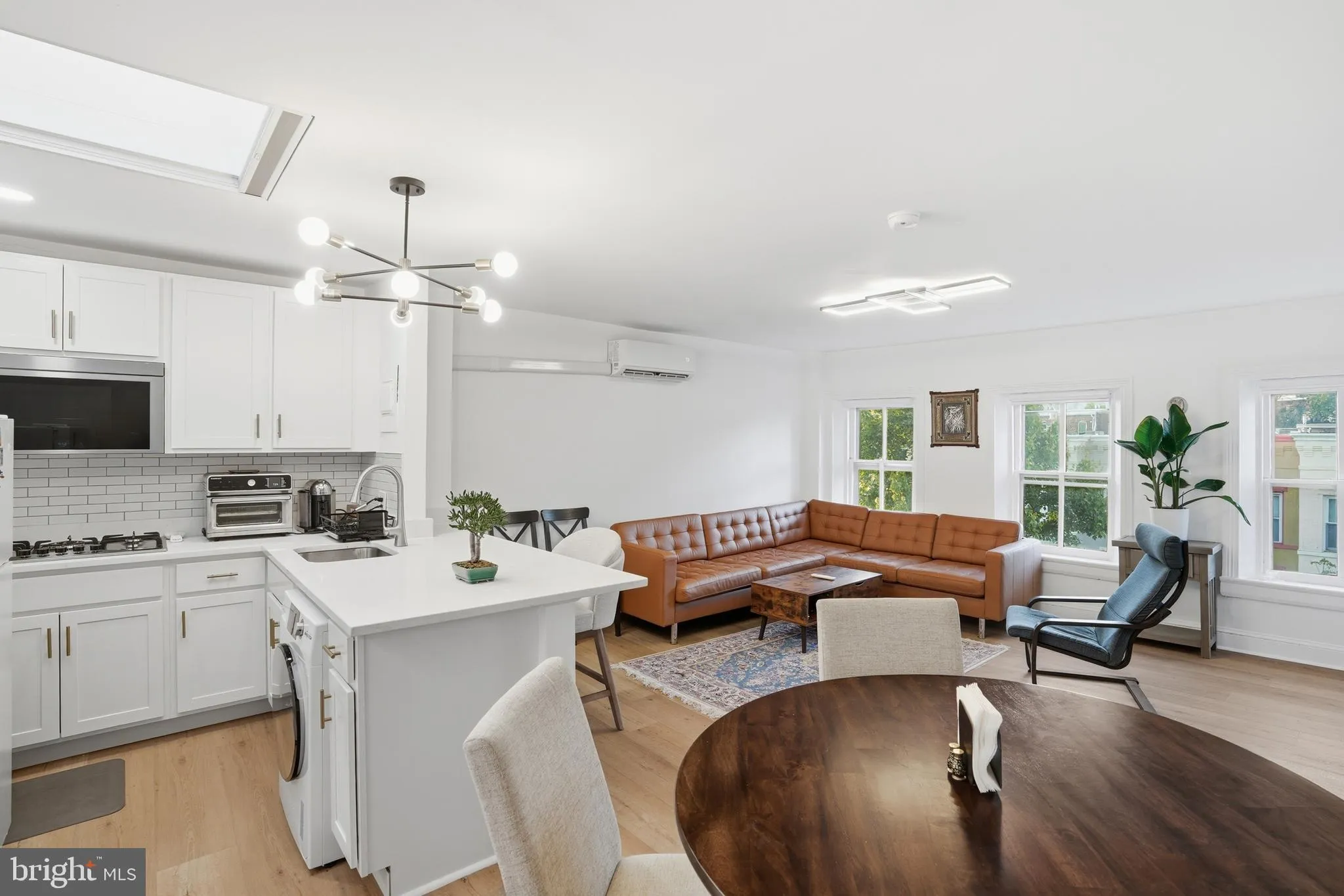 Additional image 52 of 313 C Street SE, Washington, DC 20003
