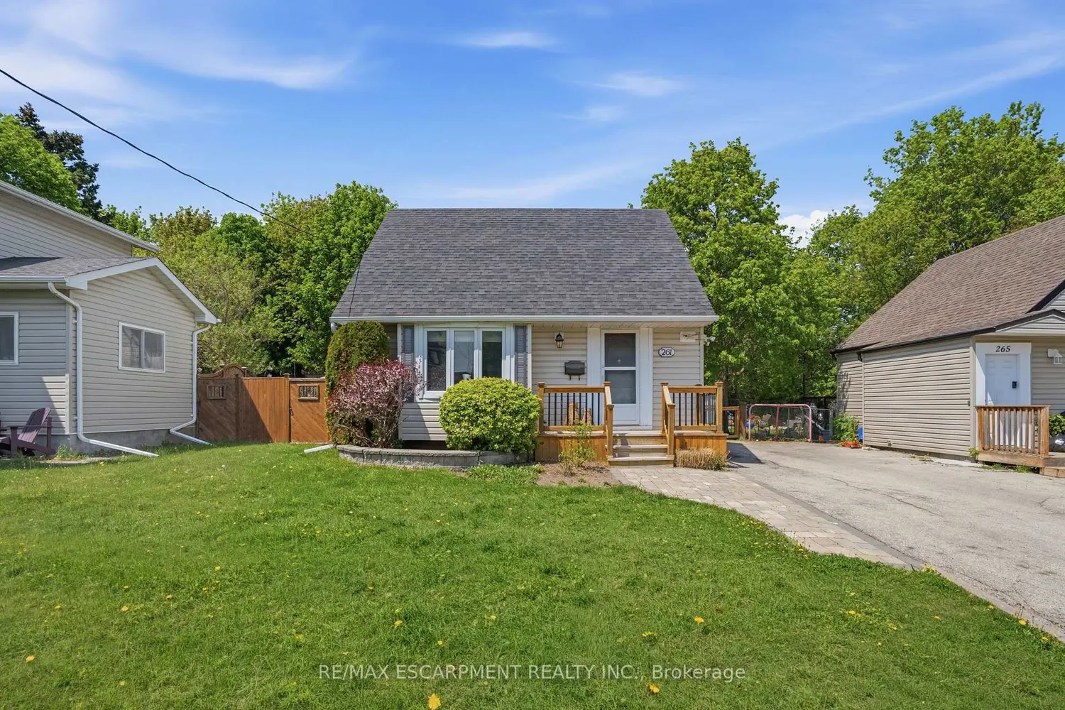 261 Andrew Street