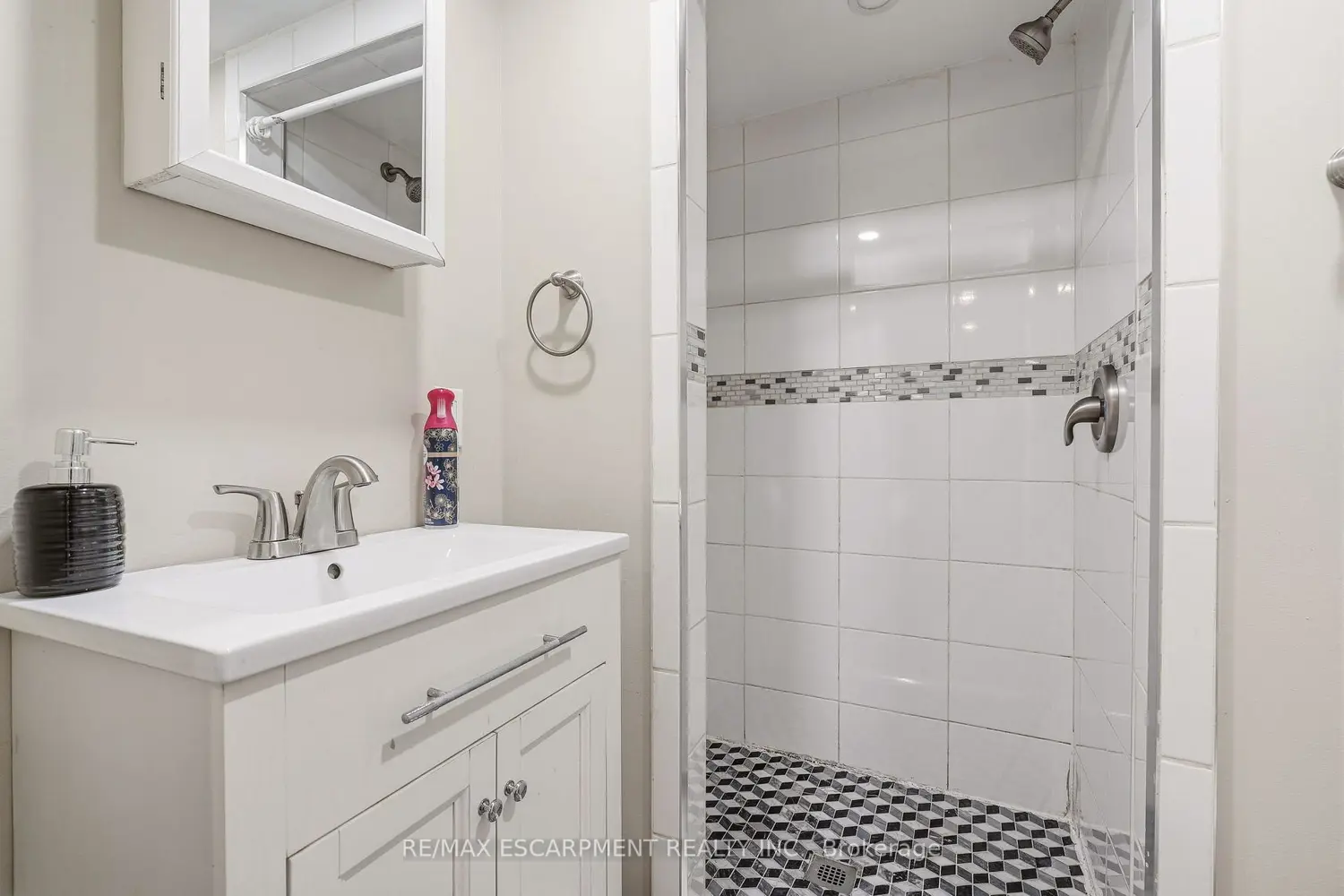 Additional image 18 of 192 Catharine Street