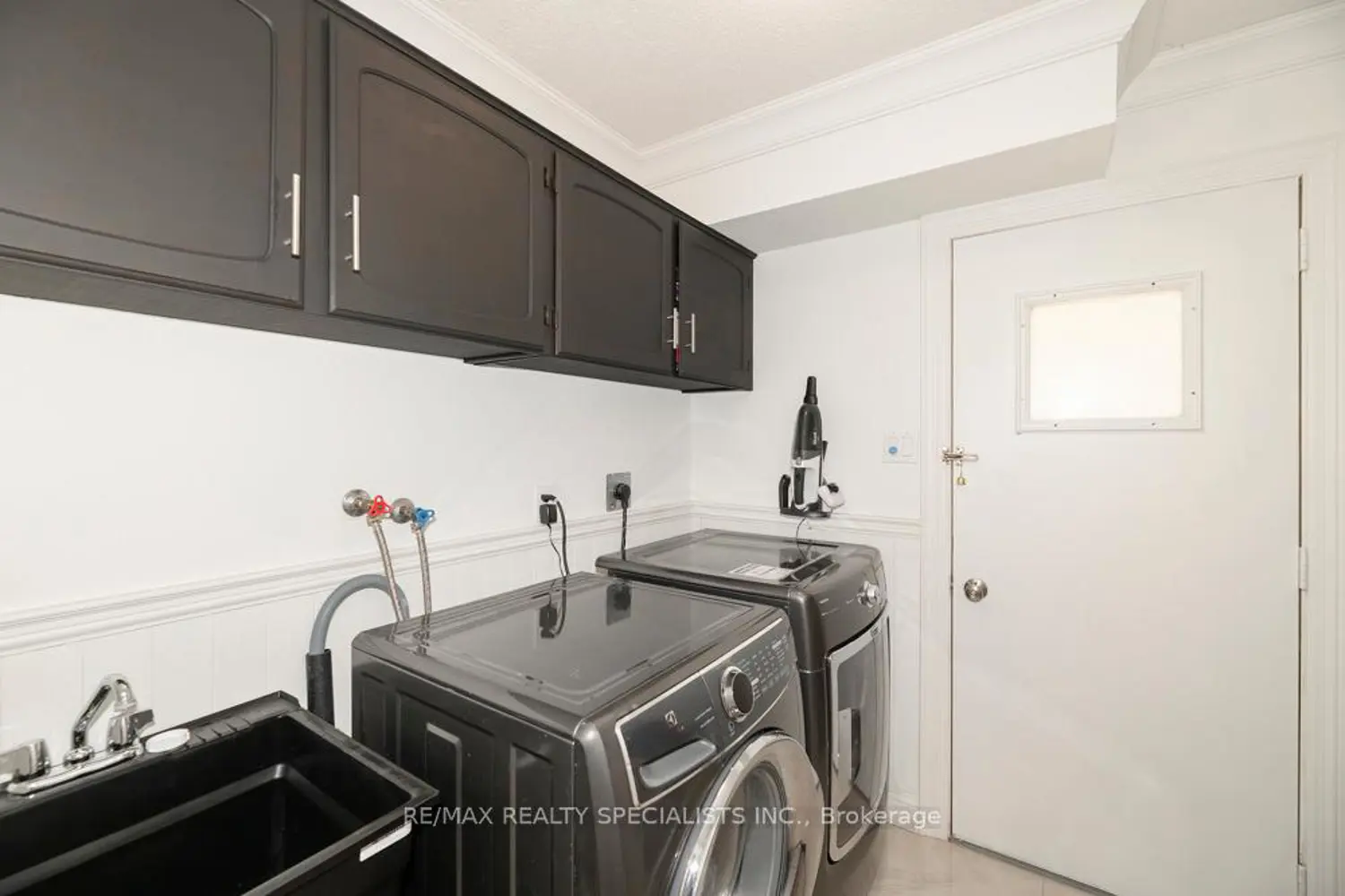 Additional image 17 of 77 Leander Street