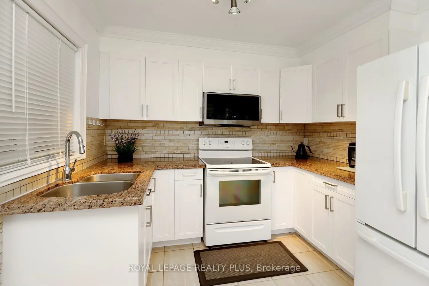 Additional image 8 of 2694 Truscott Drive