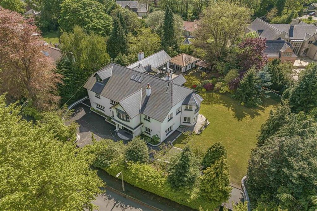 7 bed detached house for saleSouth Road, Hale WA14