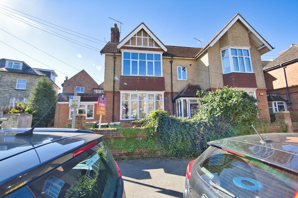 2 bed flat for saleBrockman Road, Folkestone, Kent CT20