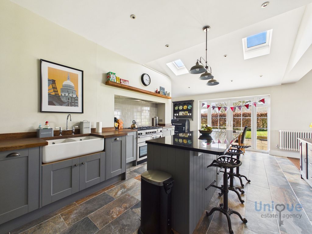 3 bed semi-detached house for saleSingleton Road, Weeton PR4 photo 4