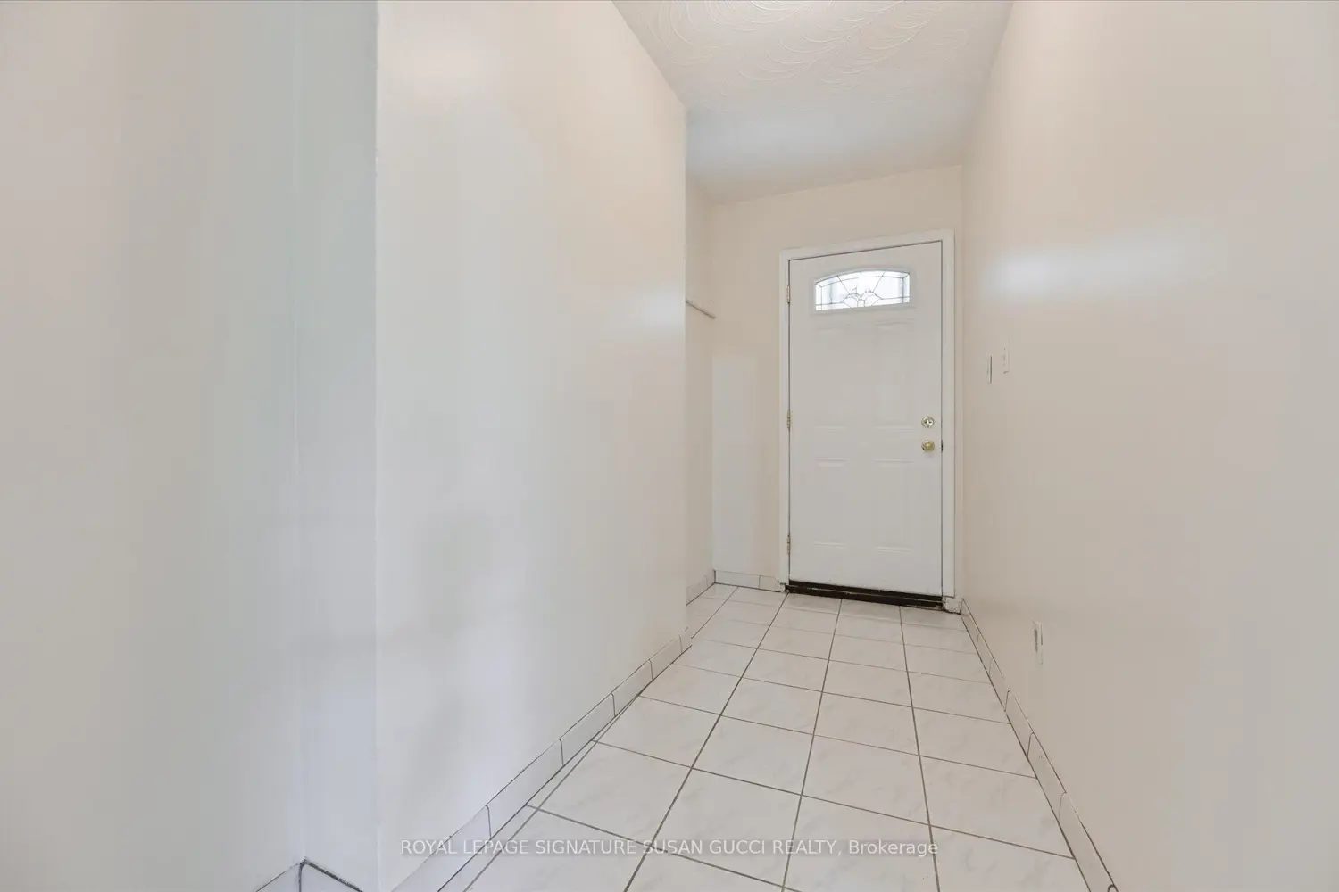 85 Linsmore Crescent photo 4