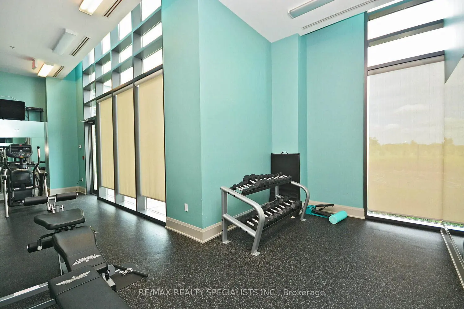 Additional image 16 of 45 Yorkland Boulevard 805