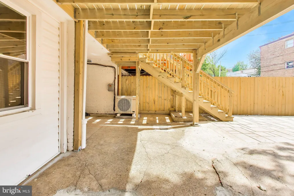 Additional image 42 of 3527 Hertford Place NW, Washington, DC 20010