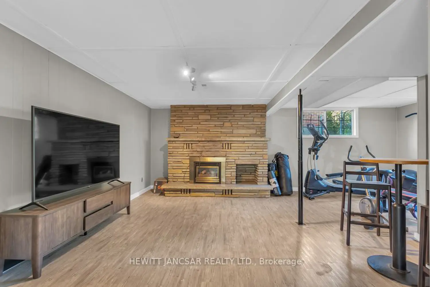 Additional image 6 of 240 Elliott Street