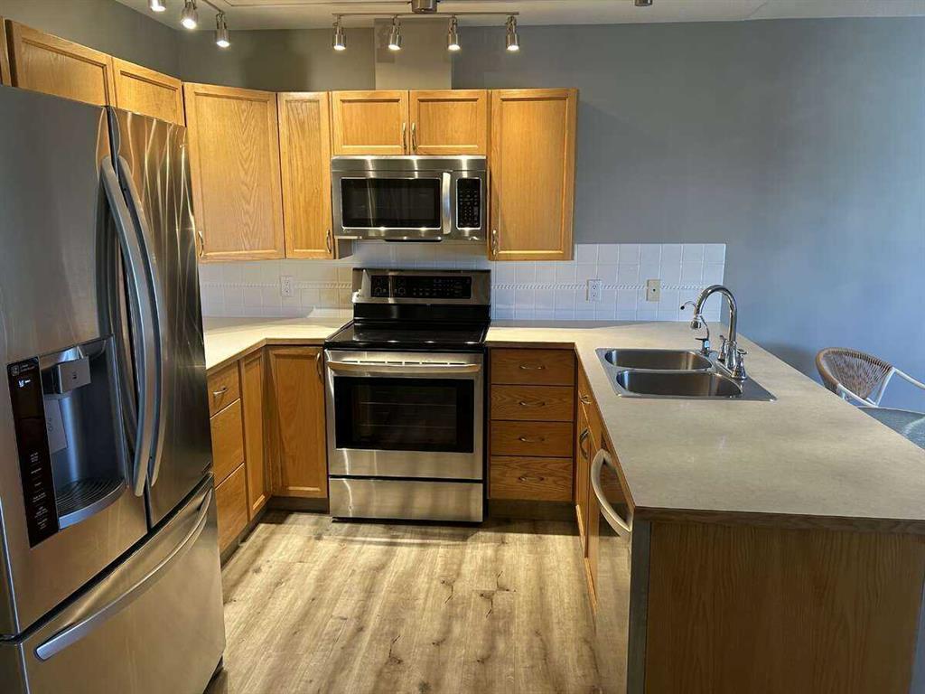 Additional image 5 of 403-305 1 Avenue NW, Airdrie, AB, T4B 2M5