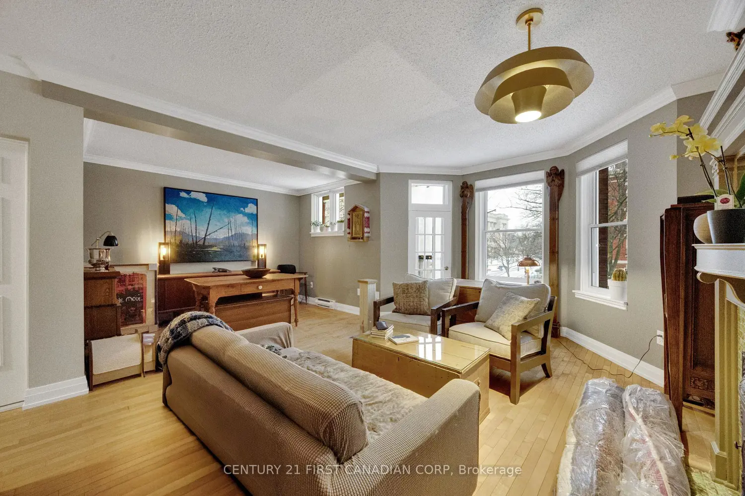 Additional image 16 of 275 Queens Avenue 202