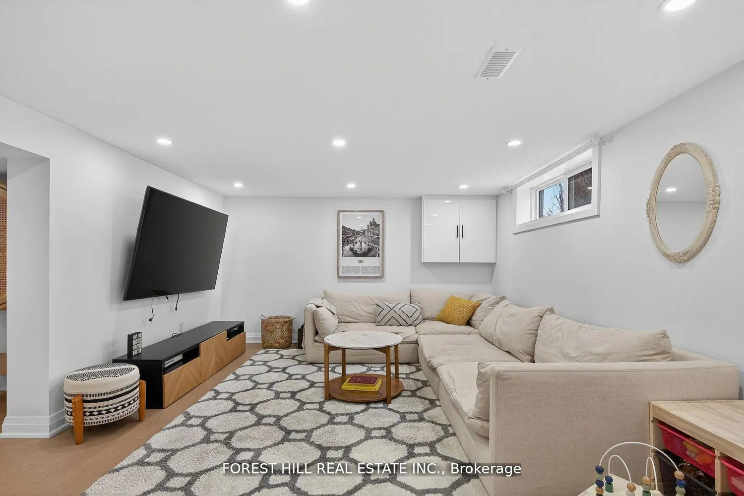 Additional image 19 of 4 Holman Crescent