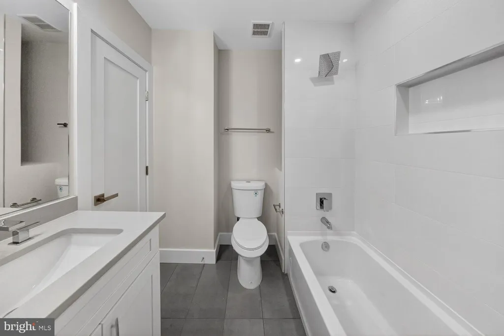 Additional image 16 of 237 Rock Creek Church Road NW, Washington, DC 20011