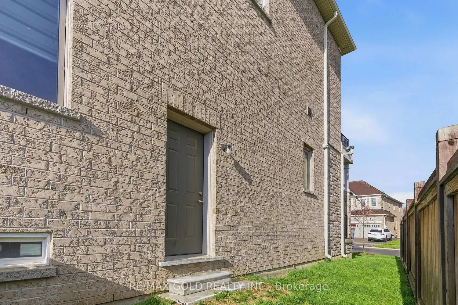 Additional image 18 of 32 Dotchson Avenue