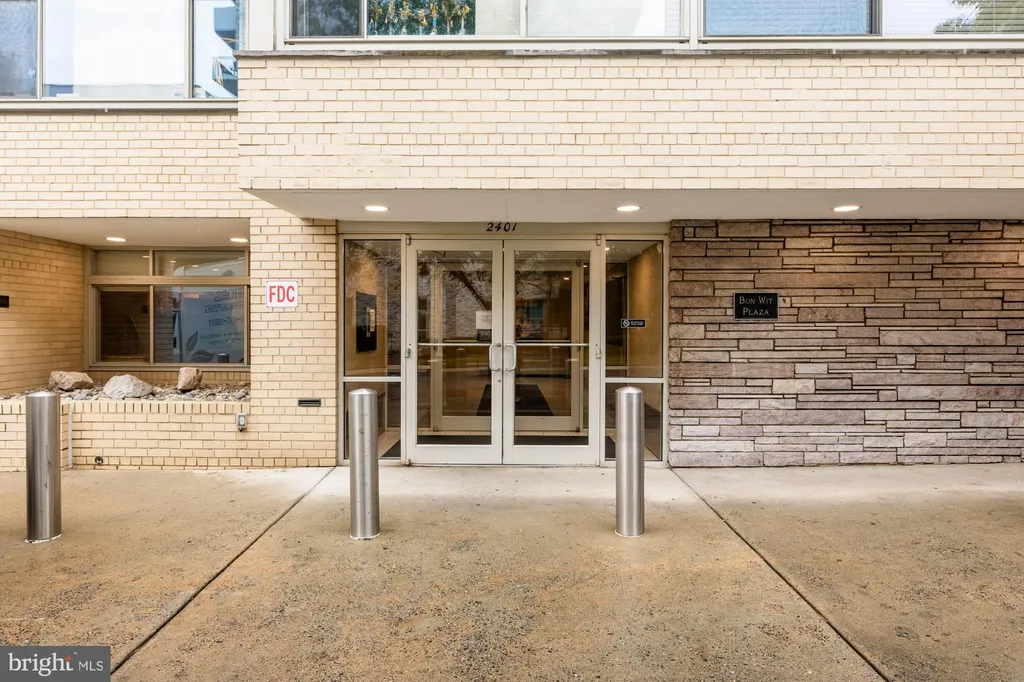 Additional image 2 of 2401 H Street NW Unit 209, Washington, DC 20037
