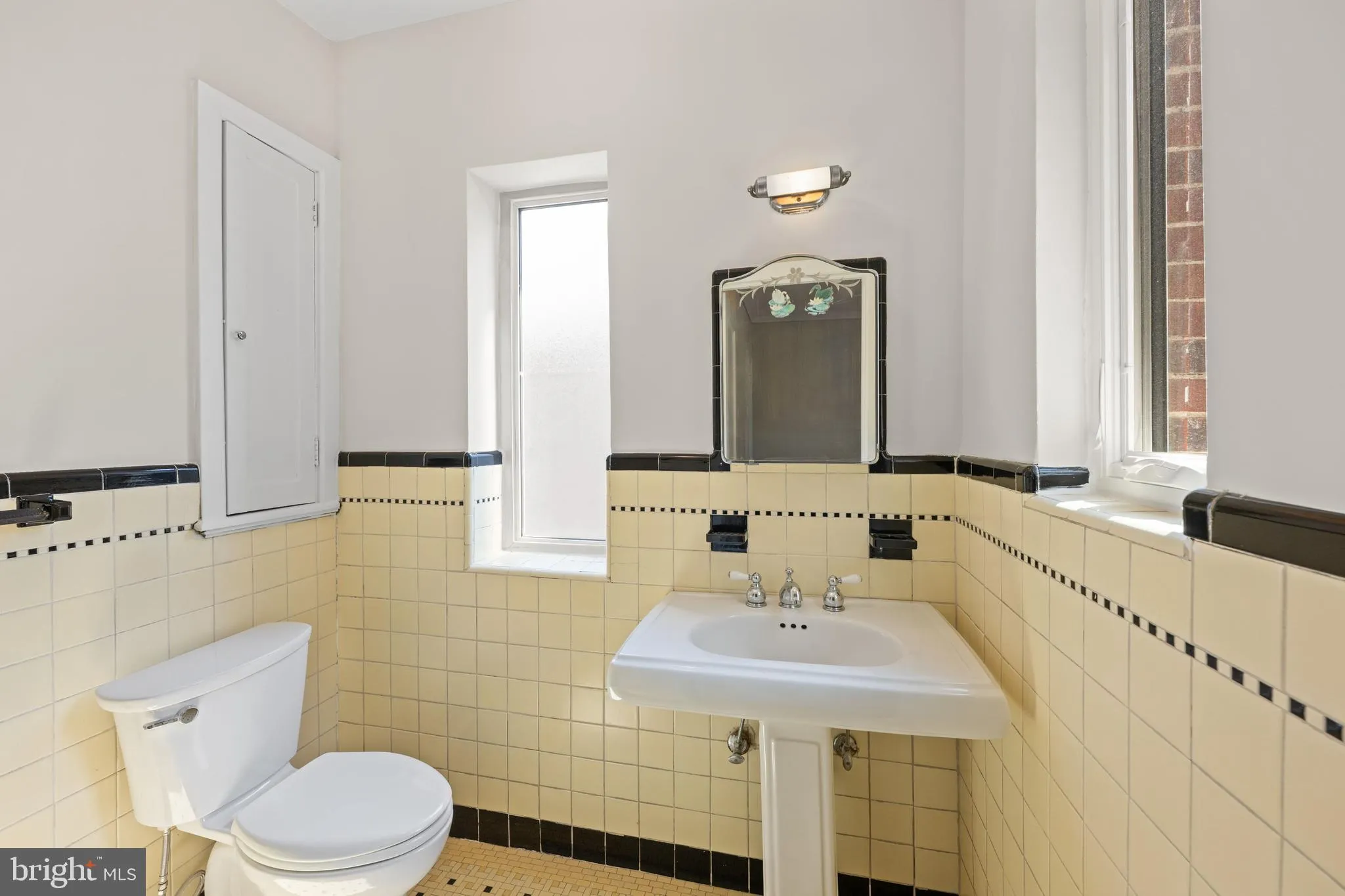 Additional image 55 of 6121 14th Street NW, Washington, DC 20011