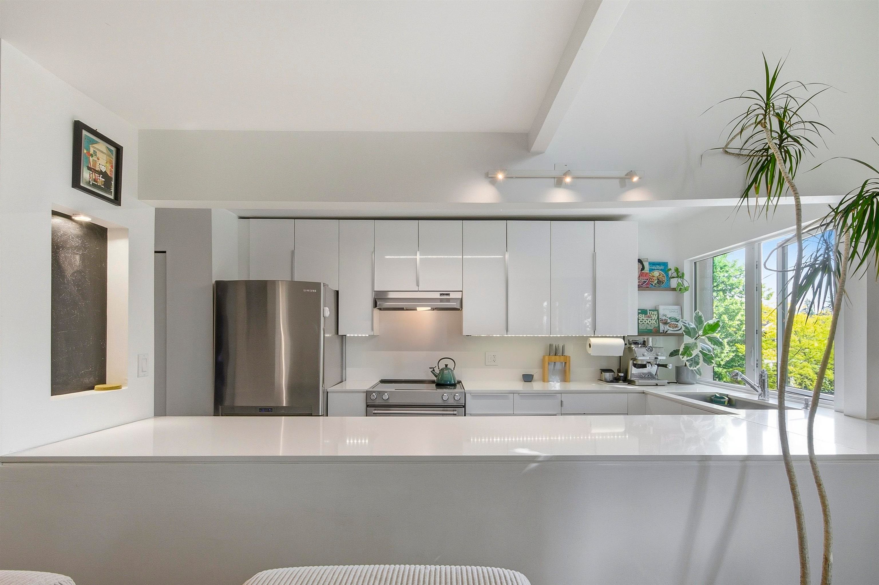 Additional image 2 of 201-3465 Glen Drive, Vancouver, BC, V5V 4S5