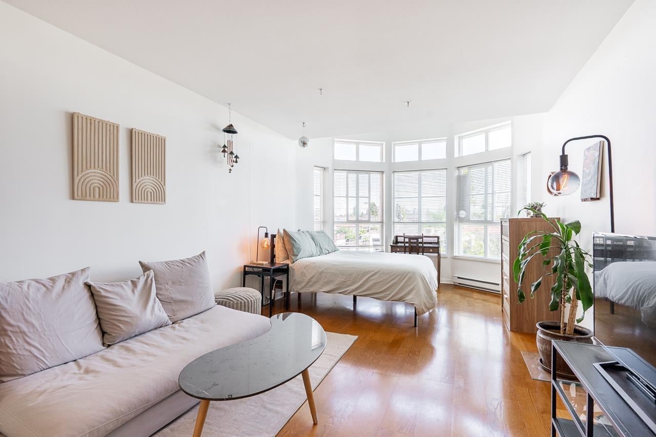 PH6-6991 Victoria Drive, Vancouver, BC, V5P 3Y7
