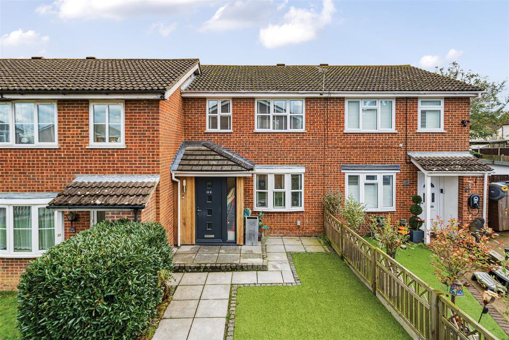 3 bed terraced house for saleFinglesham Court, Maidstone ME15