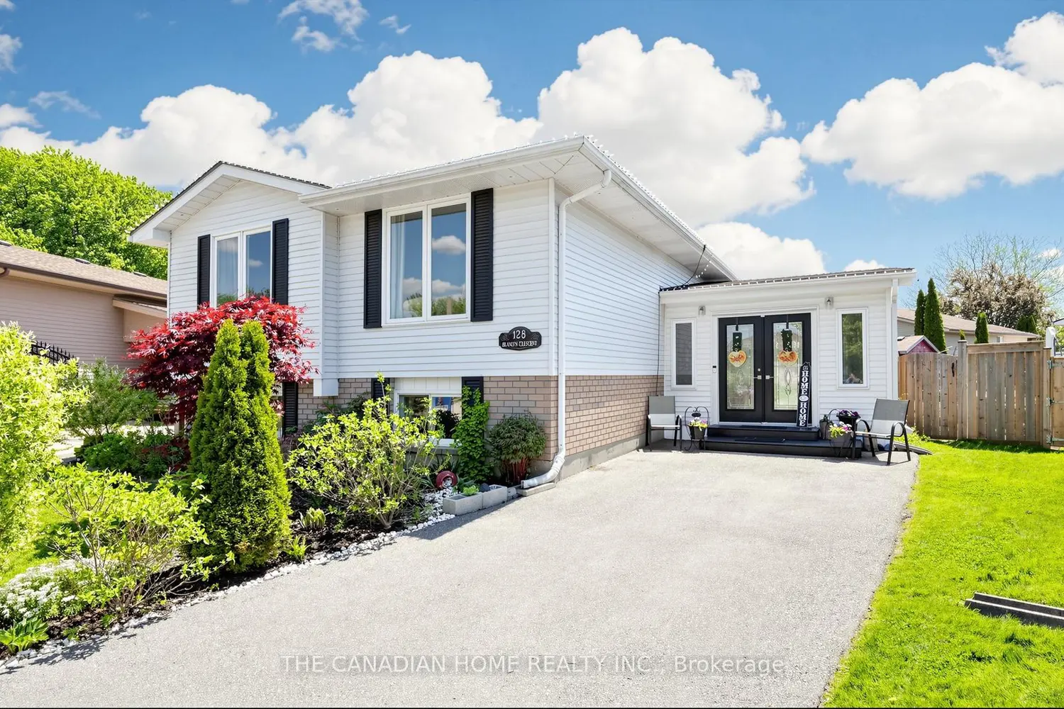 128 Branlyn Crescent
