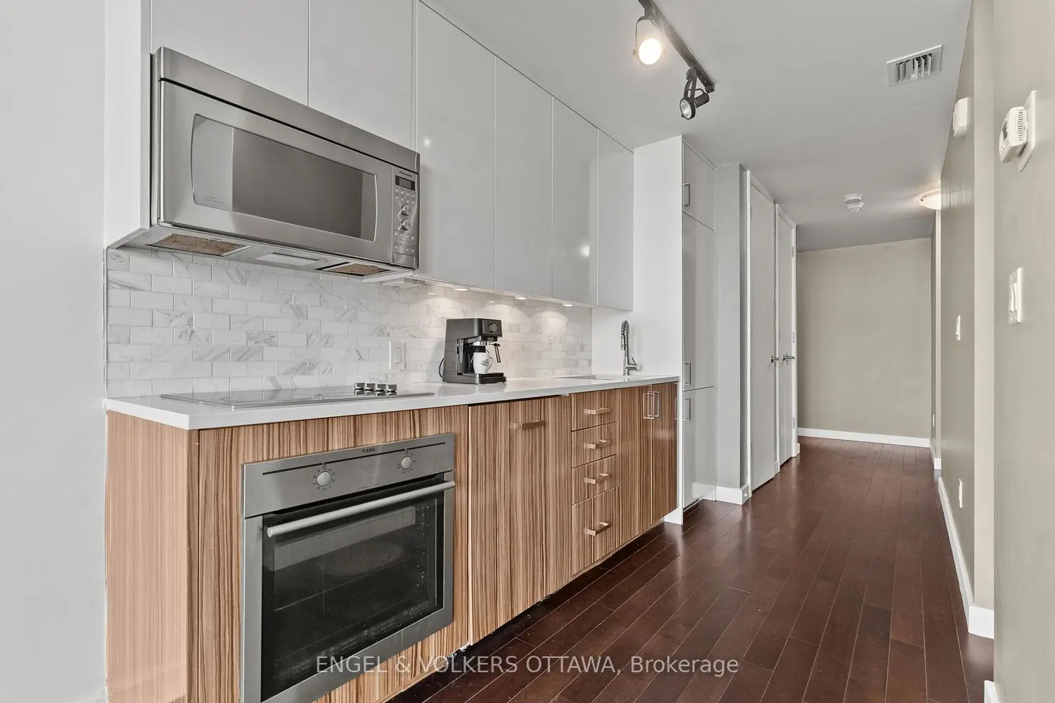 Additional image 4 of 201 Parkdale Avenue 807