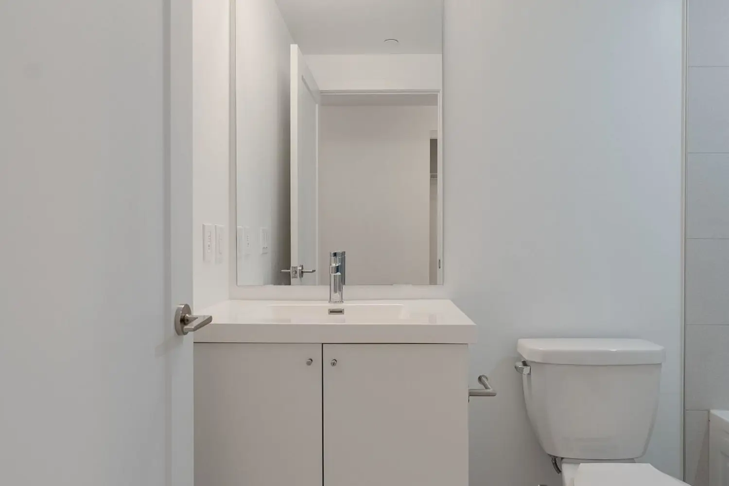 Additional image 4 of 2545 Simcoe Street 835