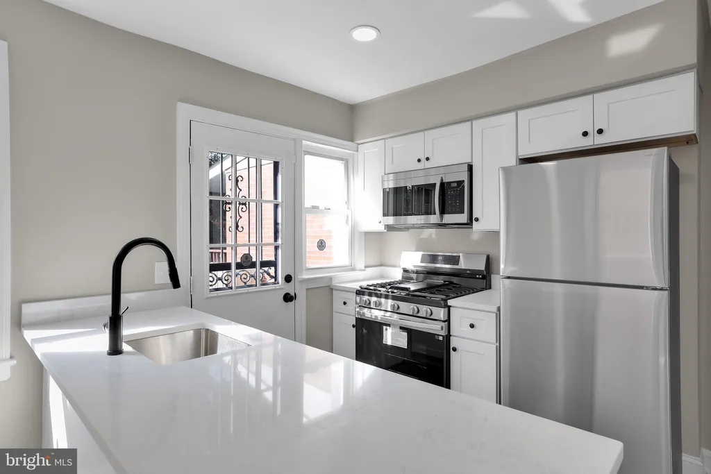 Additional image 9 of 2411 Savannah Street SE, Washington, DC 20020
