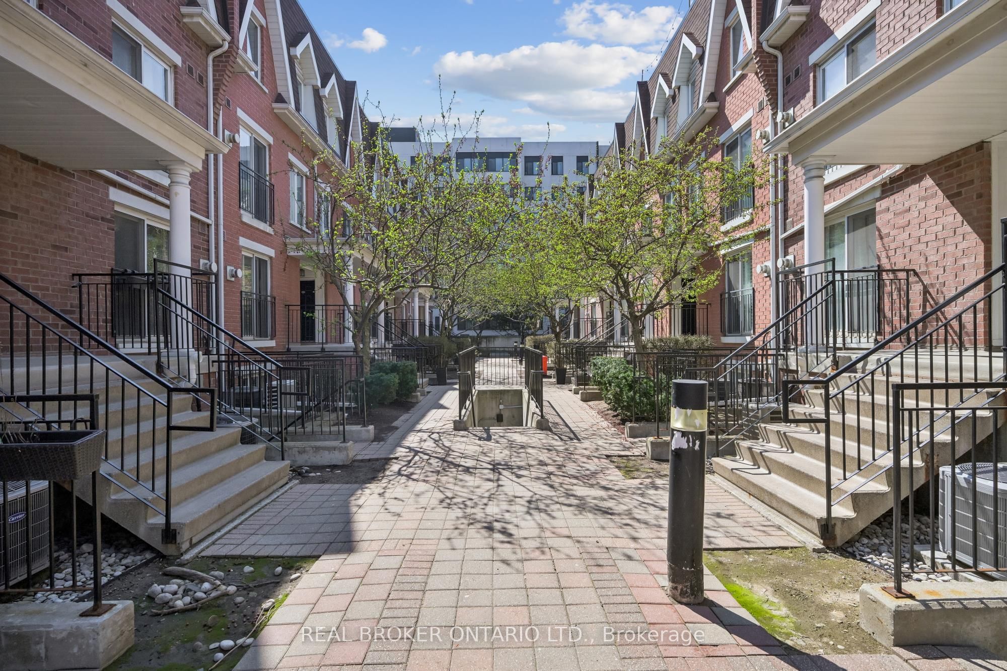Additional image 3 of 1011-18 Laidlaw Street, Toronto, ON, M6K 1X2