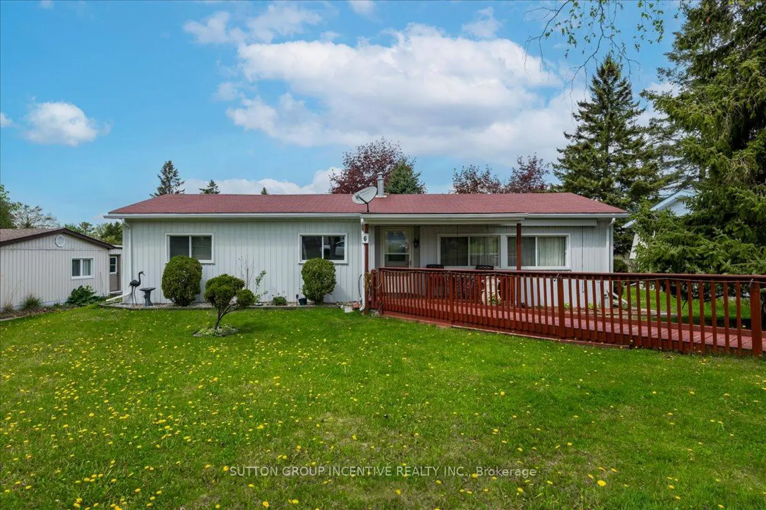 6 Pine Hill Court