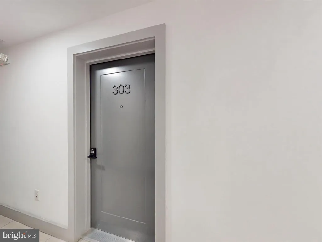Additional image 10 of 927 Kennedy Street NW Unit 303, Washington, DC 20011