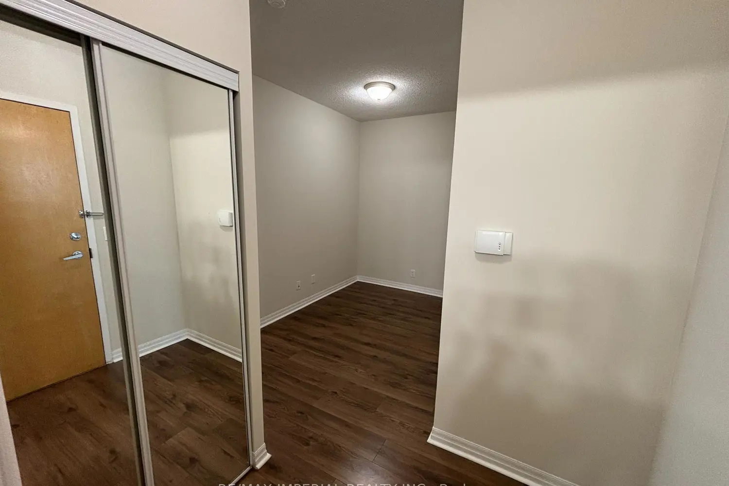 Additional image 8 of 220 Burnhamthorpe Road 2110