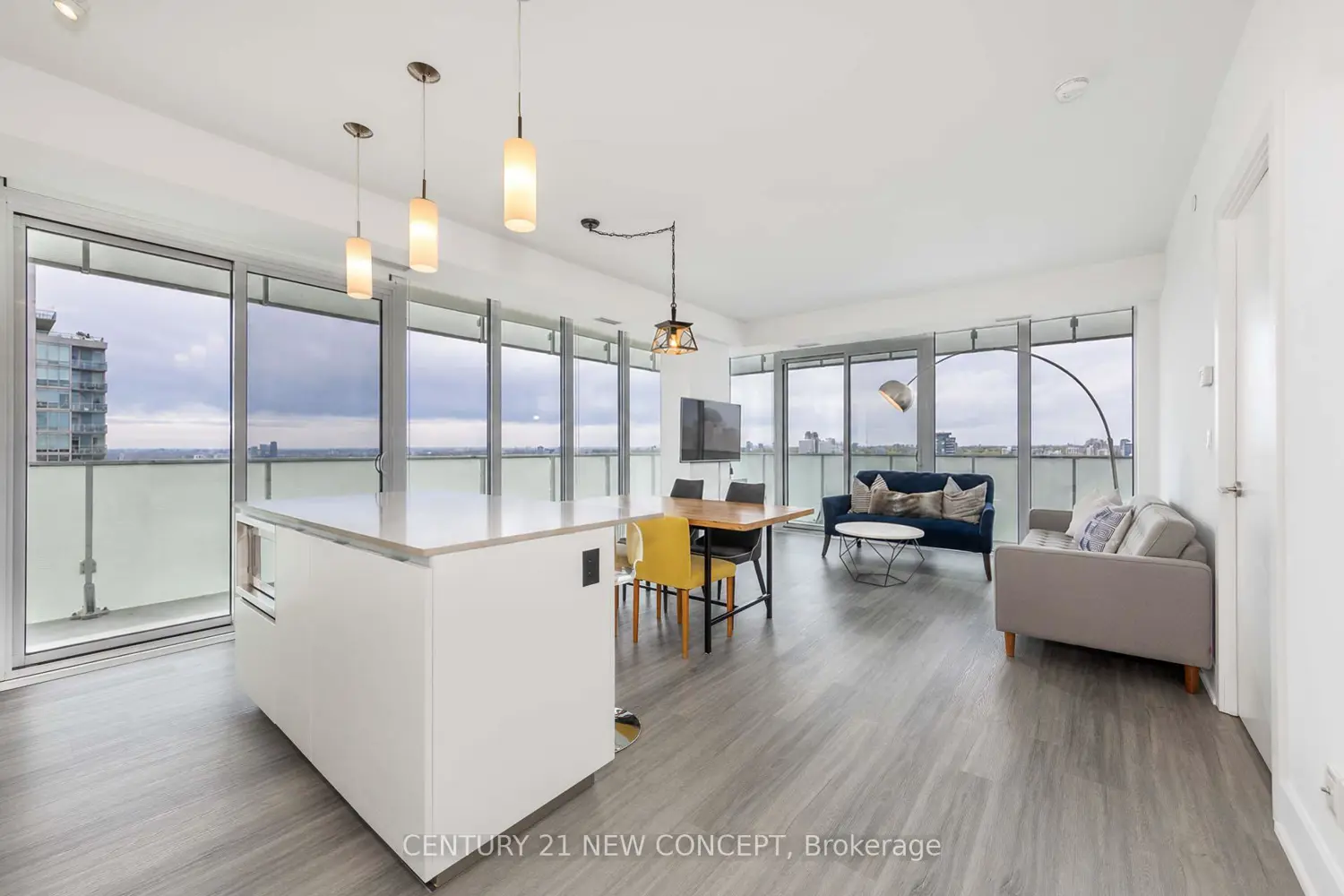 200 Bloor Street 2606 photo 4