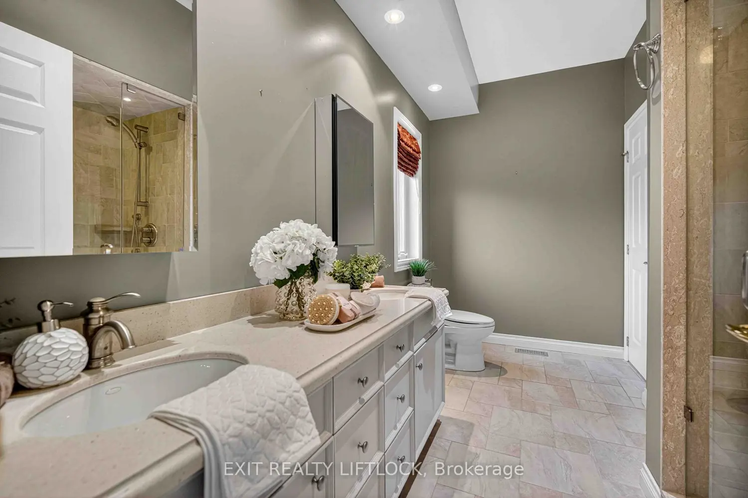 Additional image 11 of 2045 Campbell Avenue