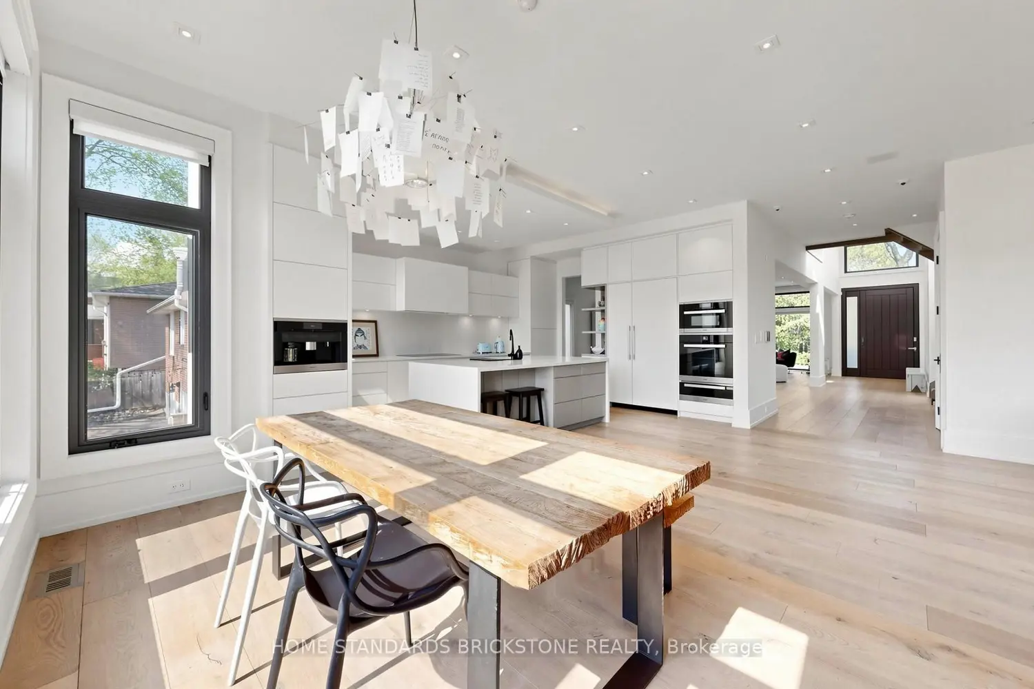 10 Alonzo Road photo 2