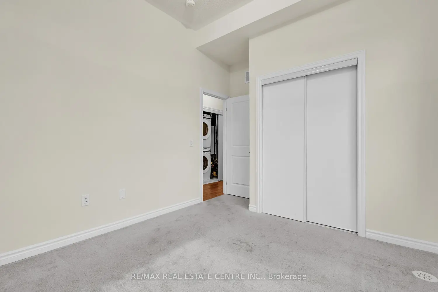 Additional image 13 of 10 Halliford Place G-32 (312)
