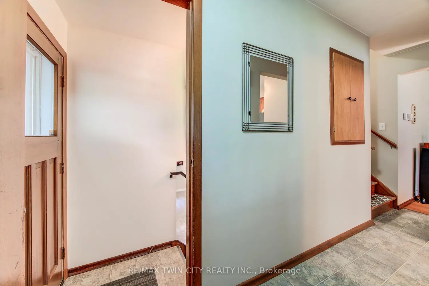 Additional image 3 of 18 Queenston Crescent