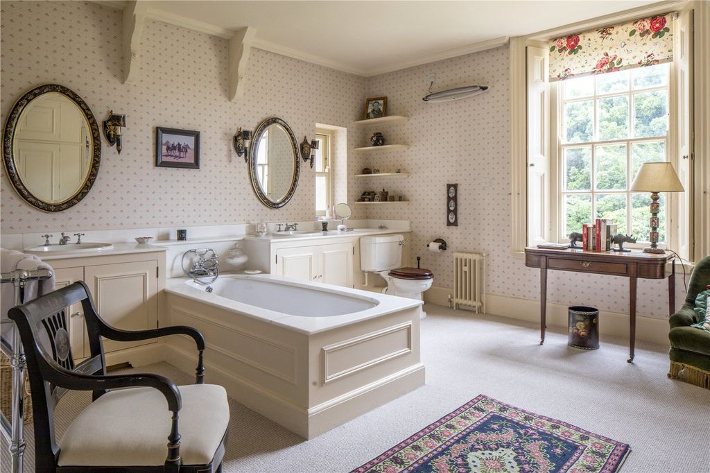Additional image 11 of 10 bed detached house for saleGreat Rollright, Chipping Norton, Oxfordshire OX7