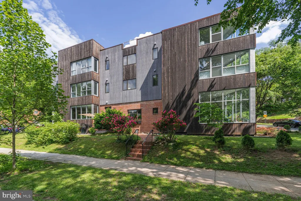 Additional image 5 of 4101 Arkansas Avenue NW Unit B, Washington, DC 20011