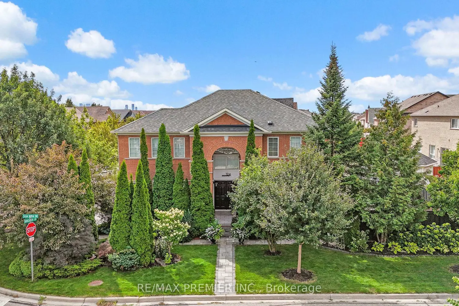 124 Kingsview Drive