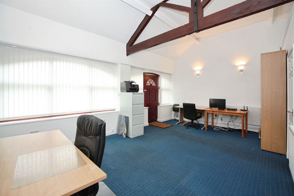 Additional image 29 of 4 bed barn conversion for saleHenstaff Court, Pontyclun CF72