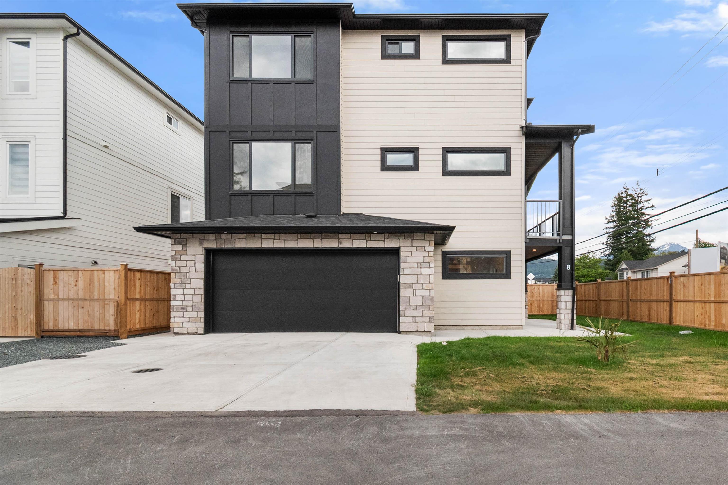 Additional image 2 of 8-45141 Watson Road, Chilliwack, BC, V2R 6N2